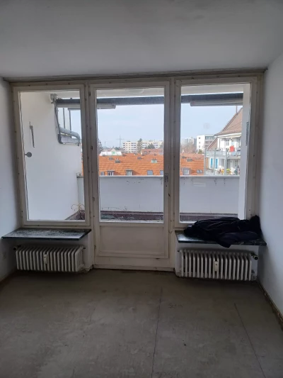 specialiste-menuiserie-avant-400x533.webp